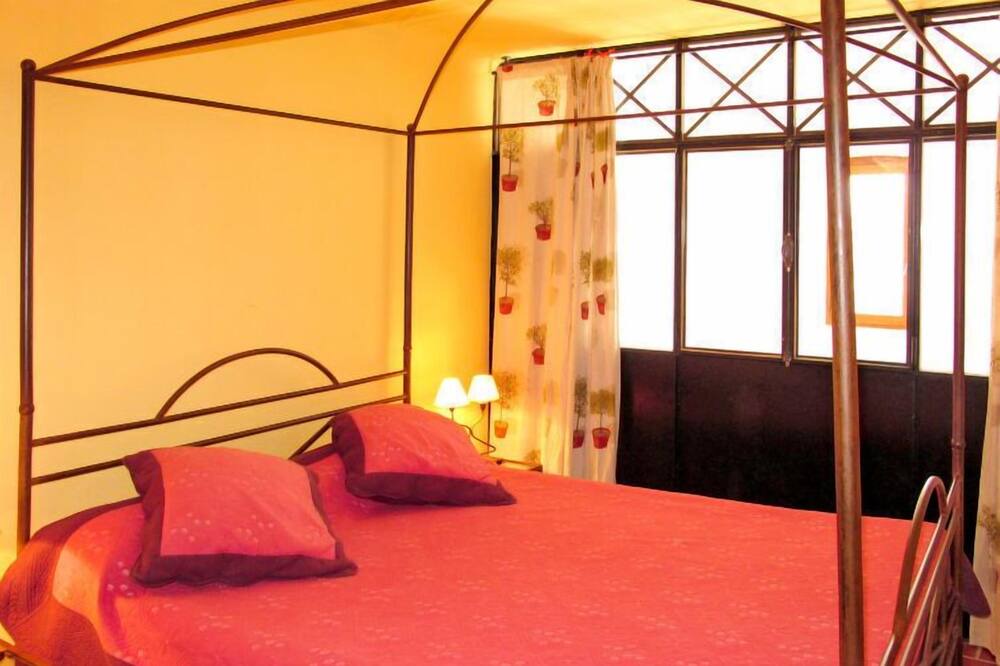Photo of Bedroom in Ollieres