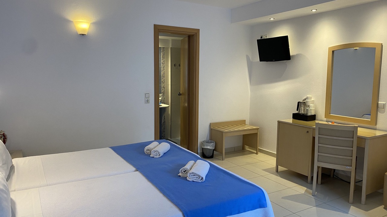 Photo of Bedroom in Perissa