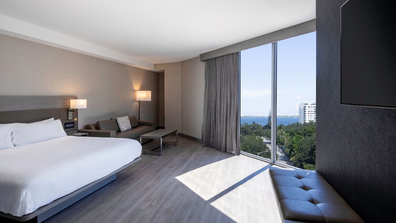 Photo of Bedroom in Midtown