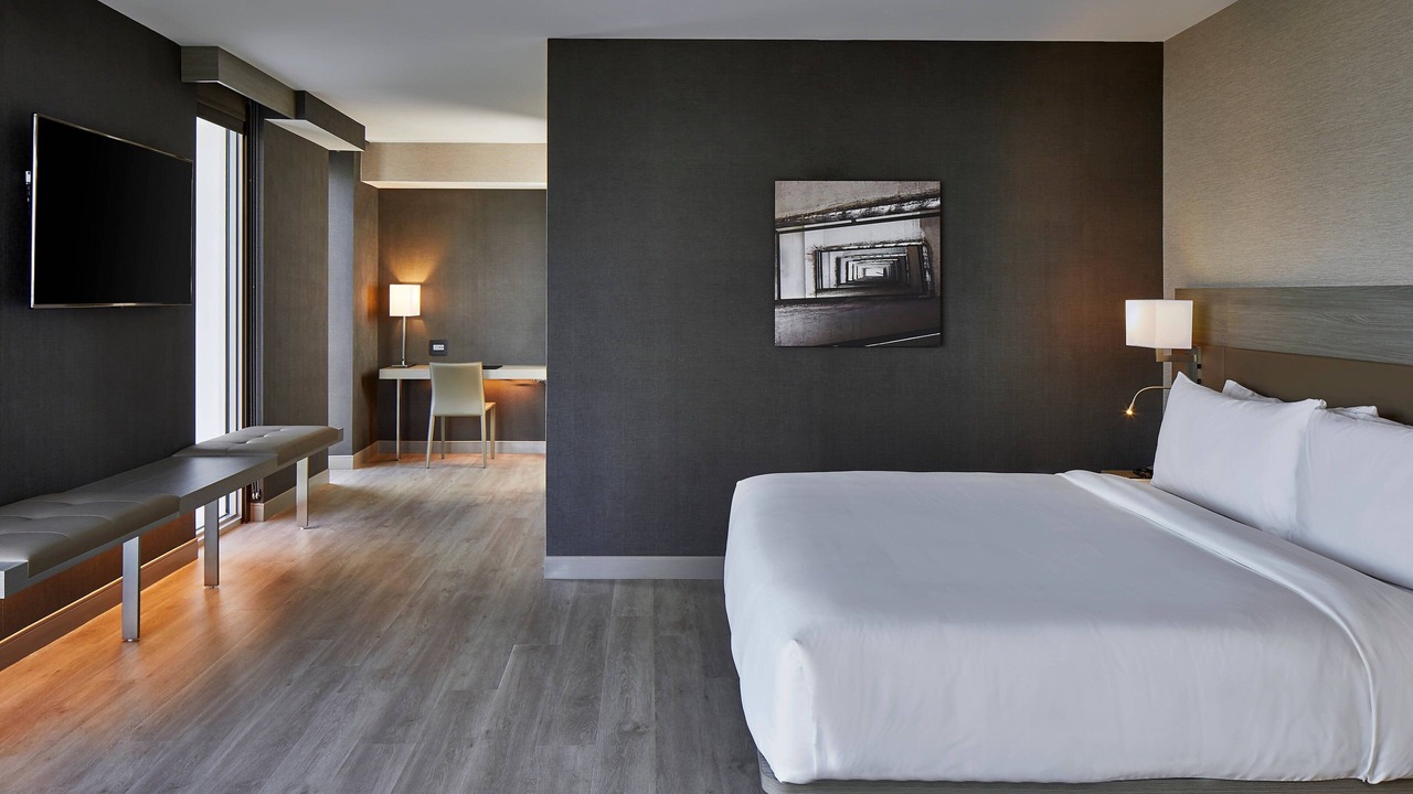 Photo of Bedroom in Midtown
