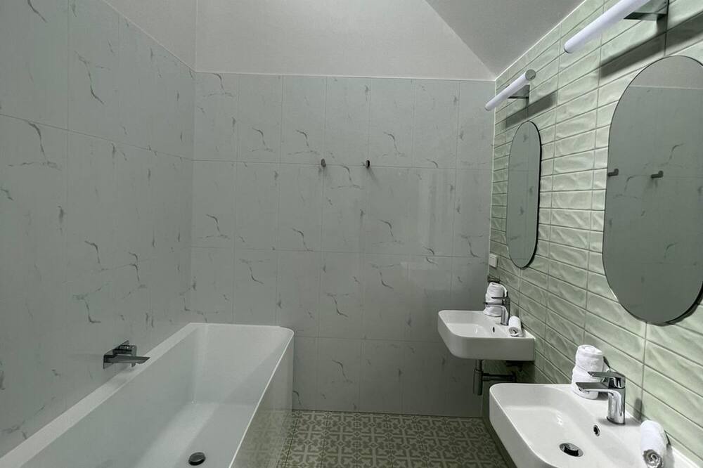 Photo of Bathroom in Mermaid Waters