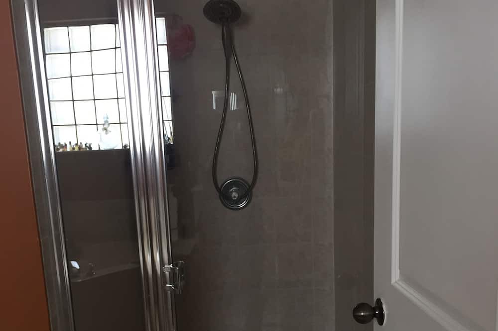 Photo of Bathroom in Tamiami