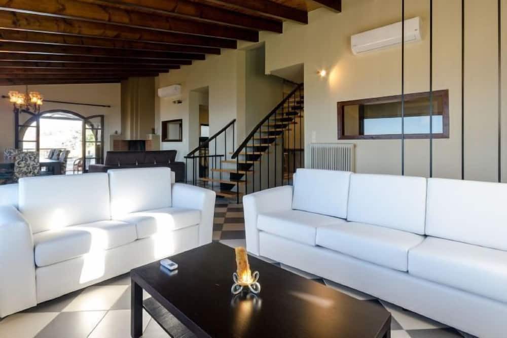 Photo of Livingroom in Achlada