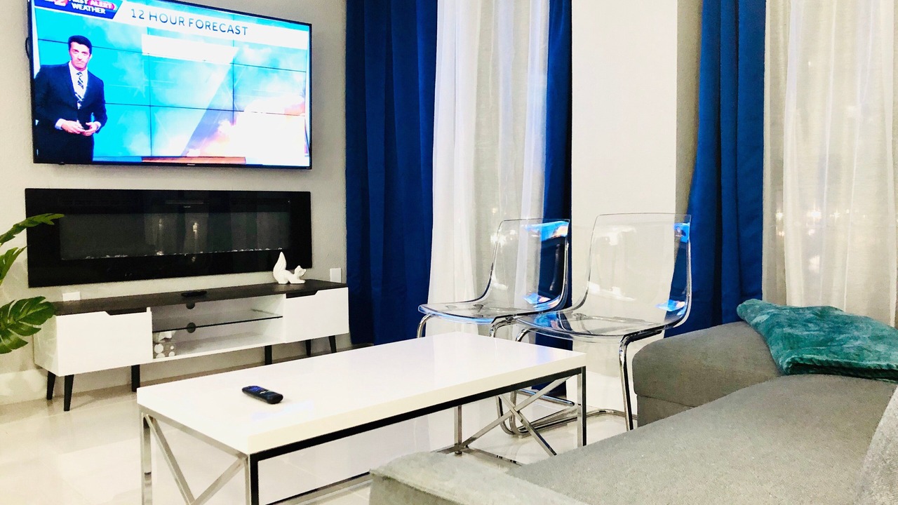 Photo of Livingroom in Florida Center