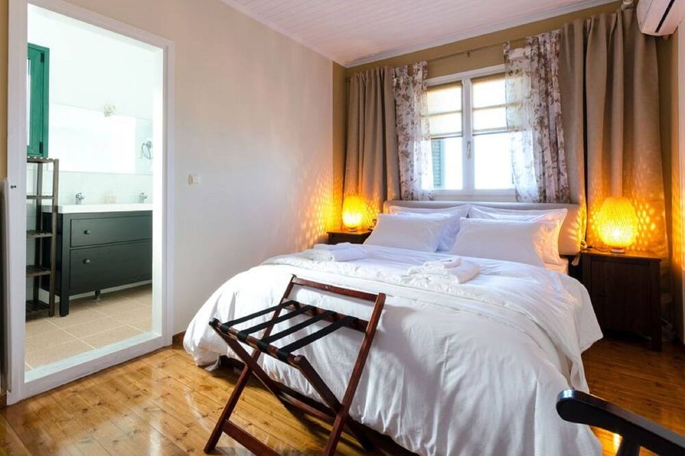 Photo of Bedroom in Achlada