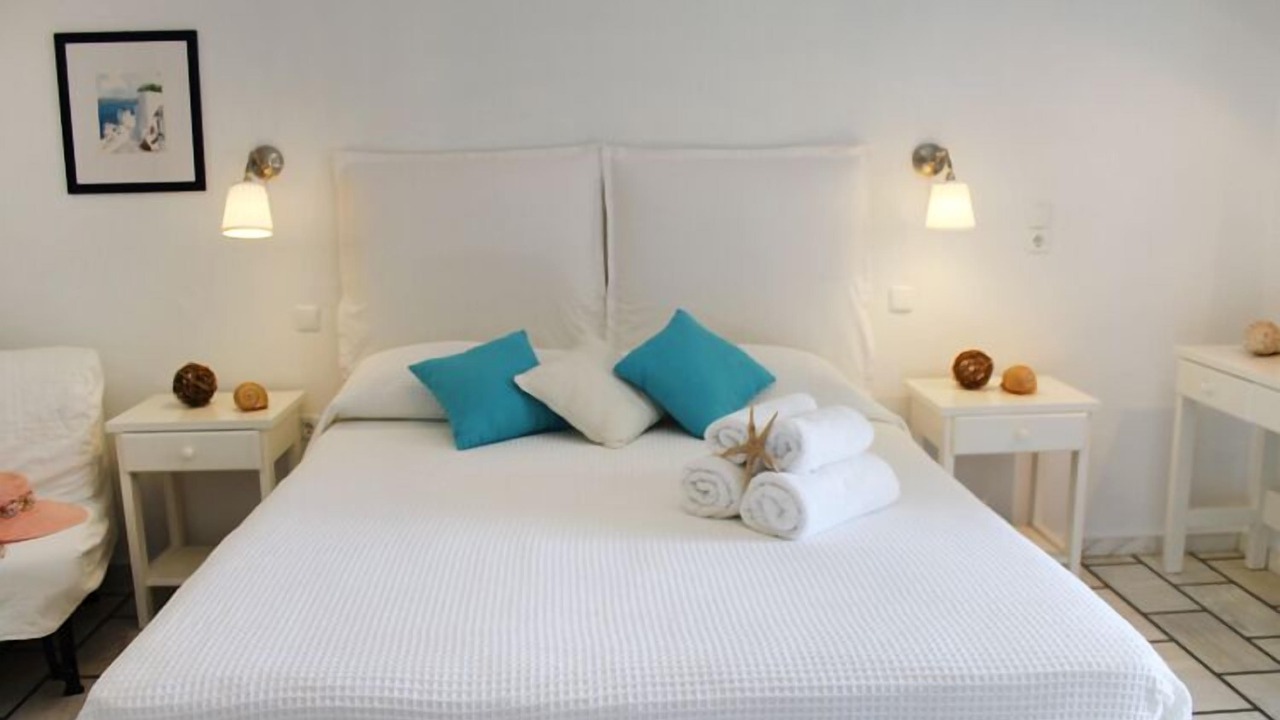 Photo of Bedroom in Drios