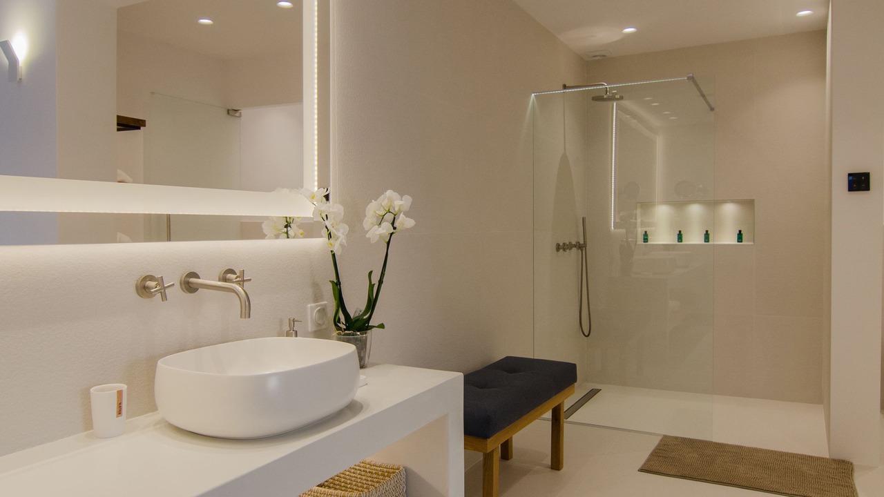 Photo of Bathroom in Ios Town