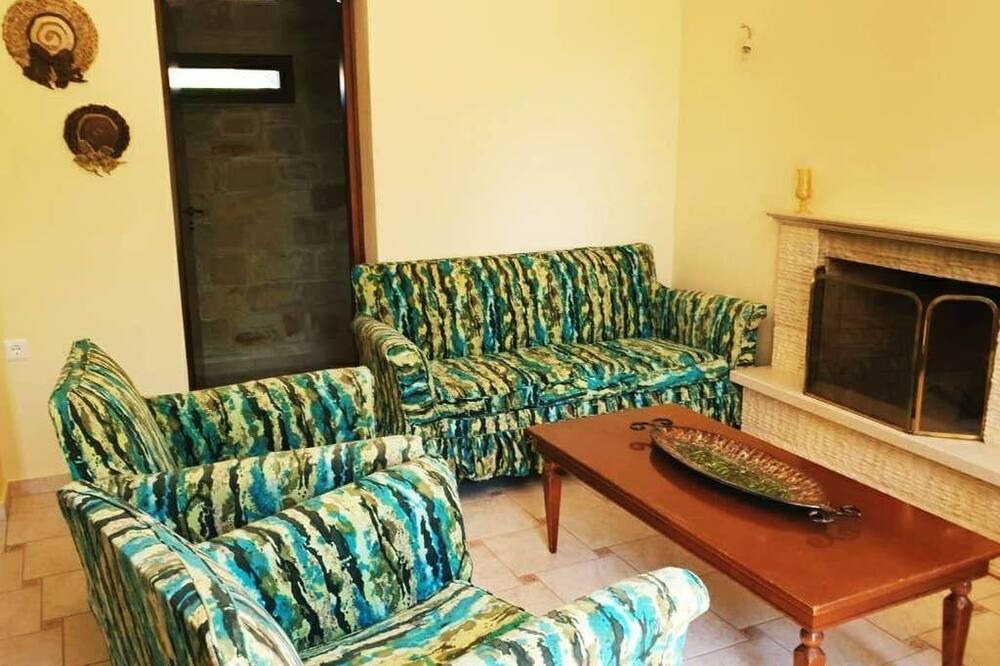 Photo of Livingroom in Achlada