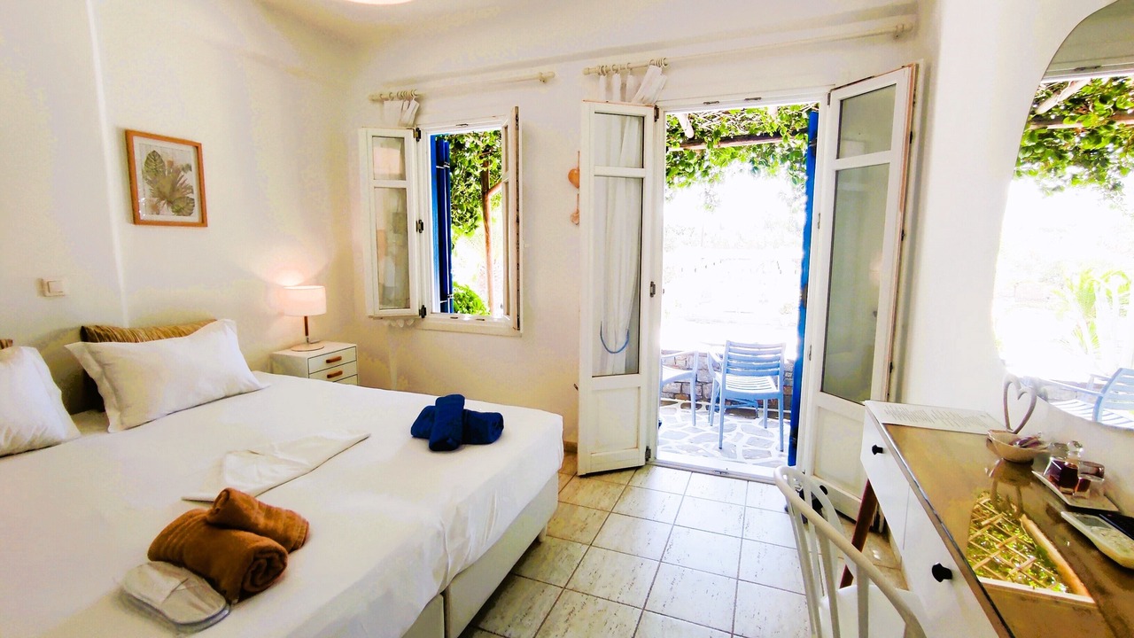 Photo of Bedroom in Katapola