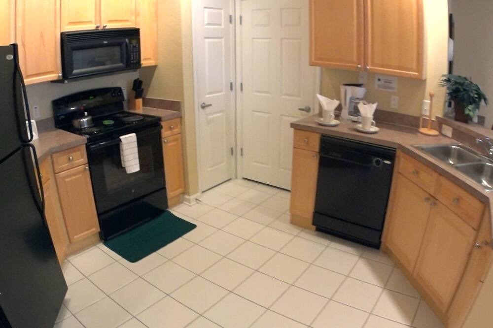 Photo of Kitchen in Loughman