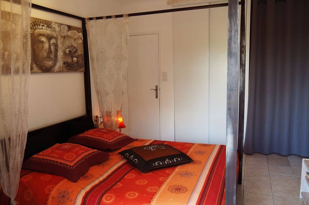 Photo of Bedroom in Trans-en-Provence