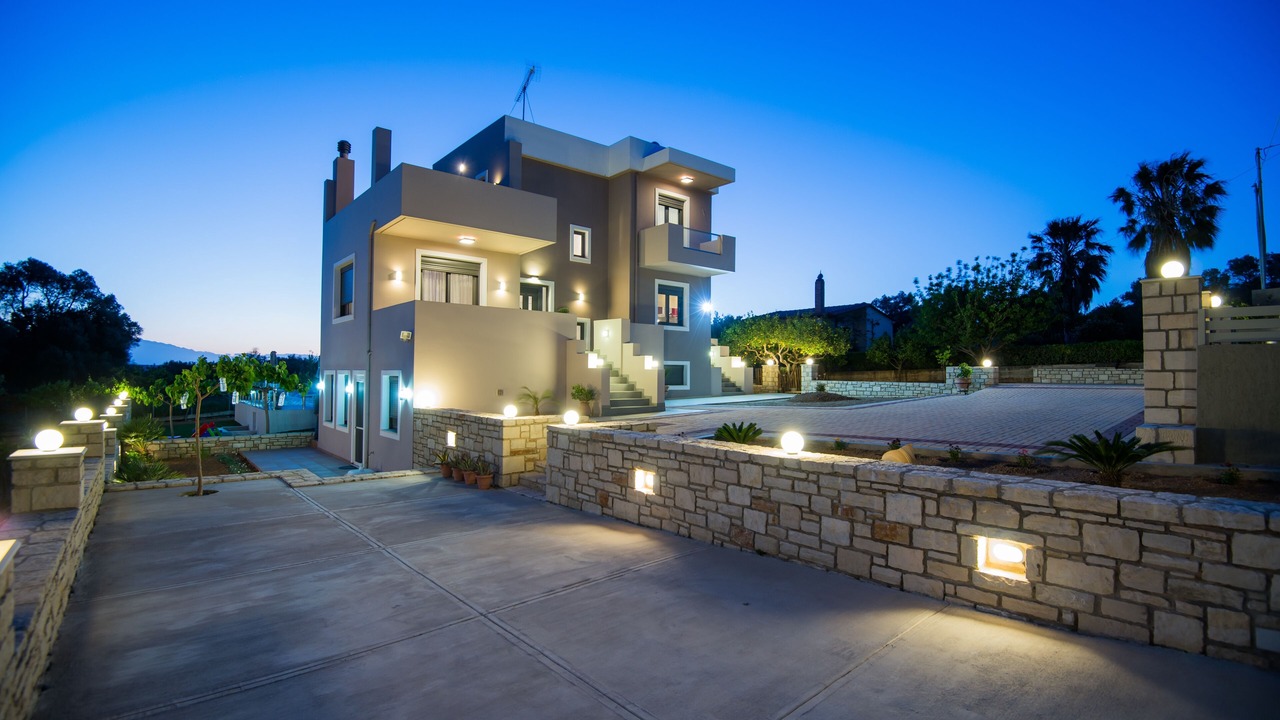 Photo of Outdoor in Adelianos Kampos