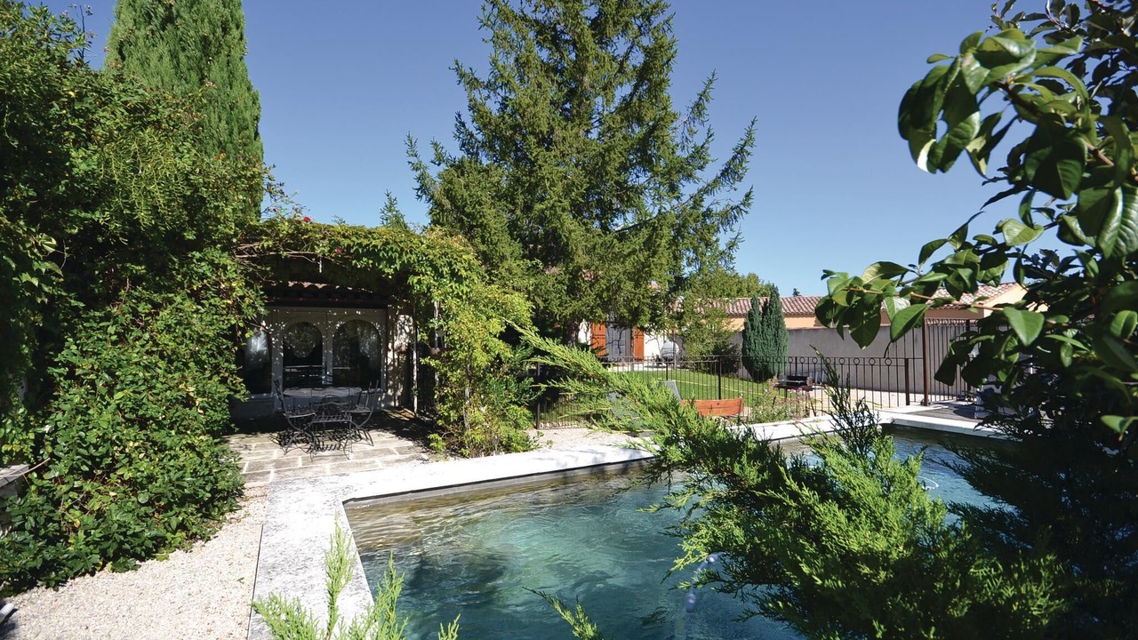 Photo of Outdoor in Velleron