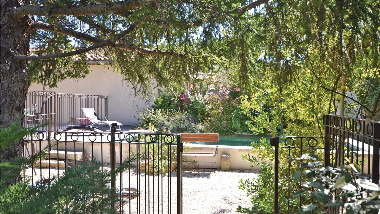 Photo of Outdoor in Velleron