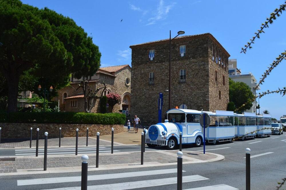 Photo of Outdoor in Sainte-Maxime City Centre