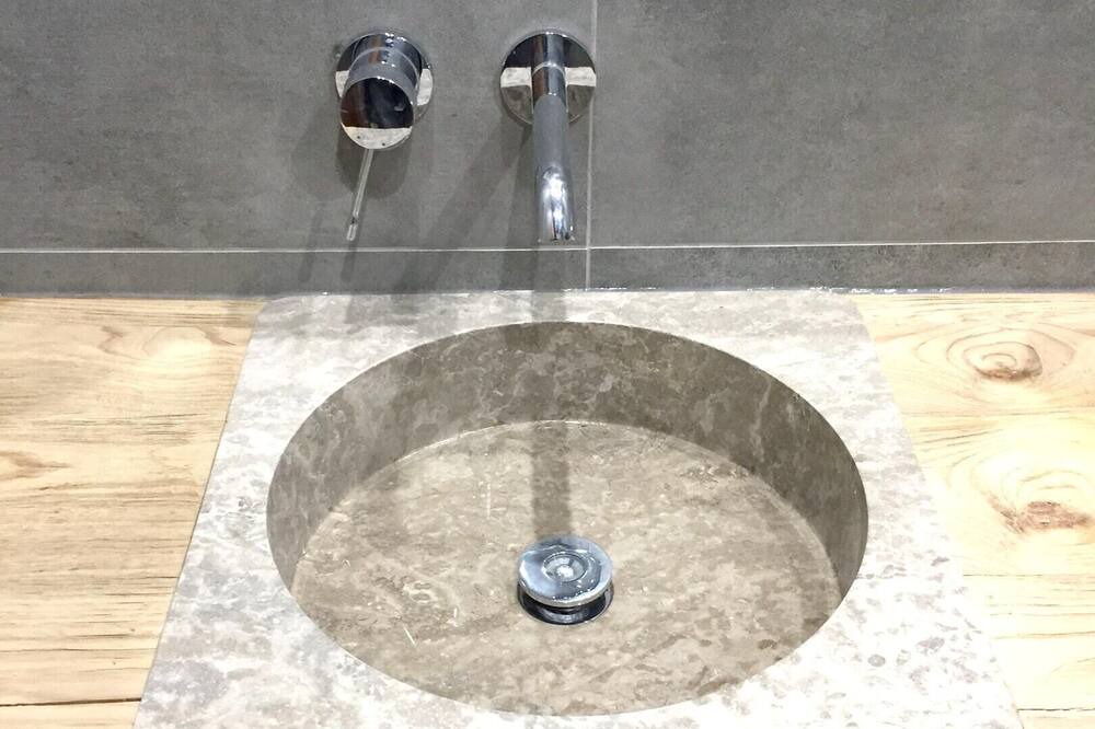 Photo of Bathroom in Cordon