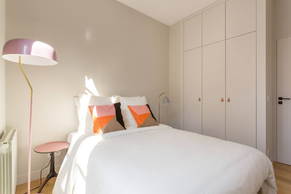 Photo of Bedroom in Voltaire - Saint Amour