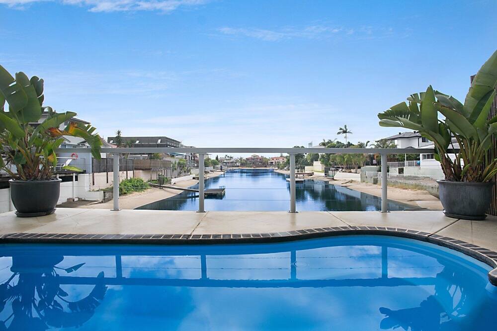 Photo of Outdoor in Broadbeach Waters