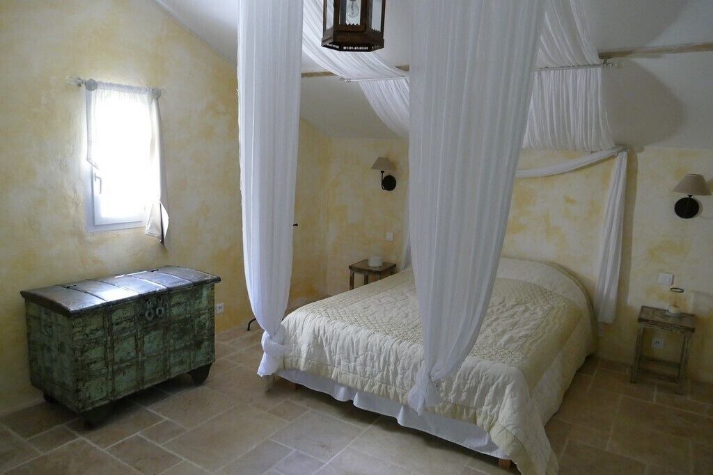 Photo of Bedroom in Orange