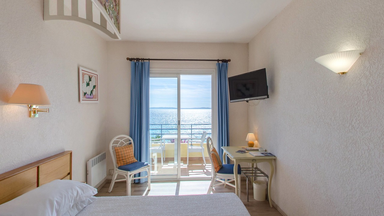 Photo of Bedroom in Cavaliere Beach
