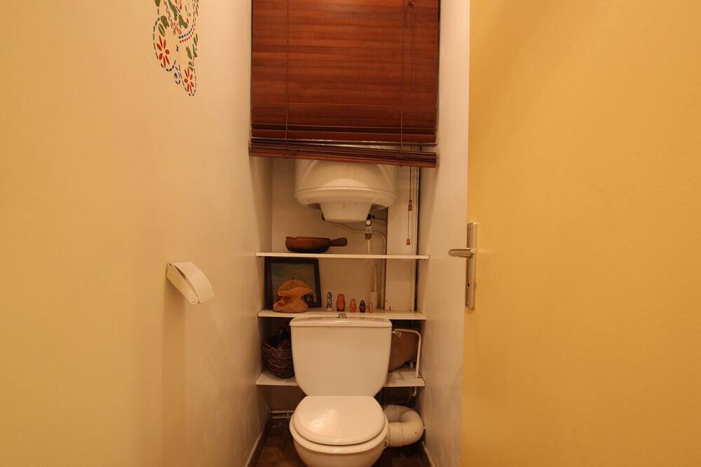 Photo of Bathroom in Les Vigneaux