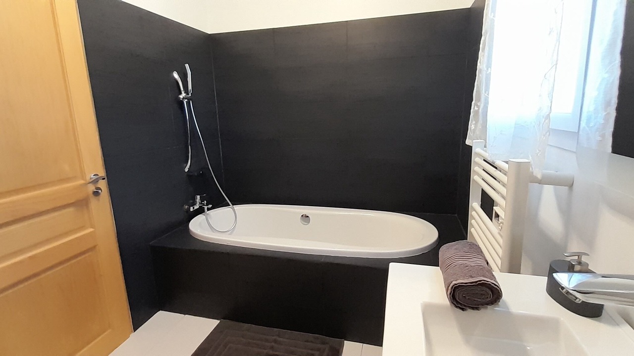 Photo of Bathroom in Lorgues
