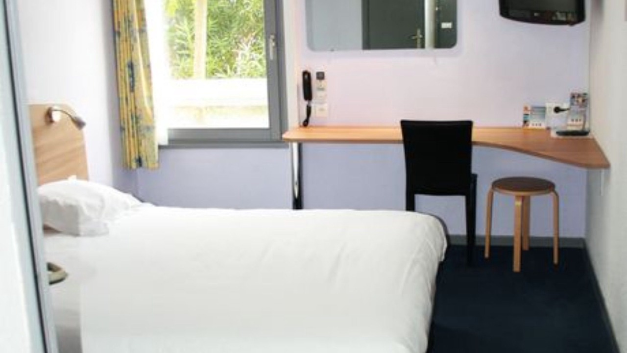 Photo of Bedroom in Valence