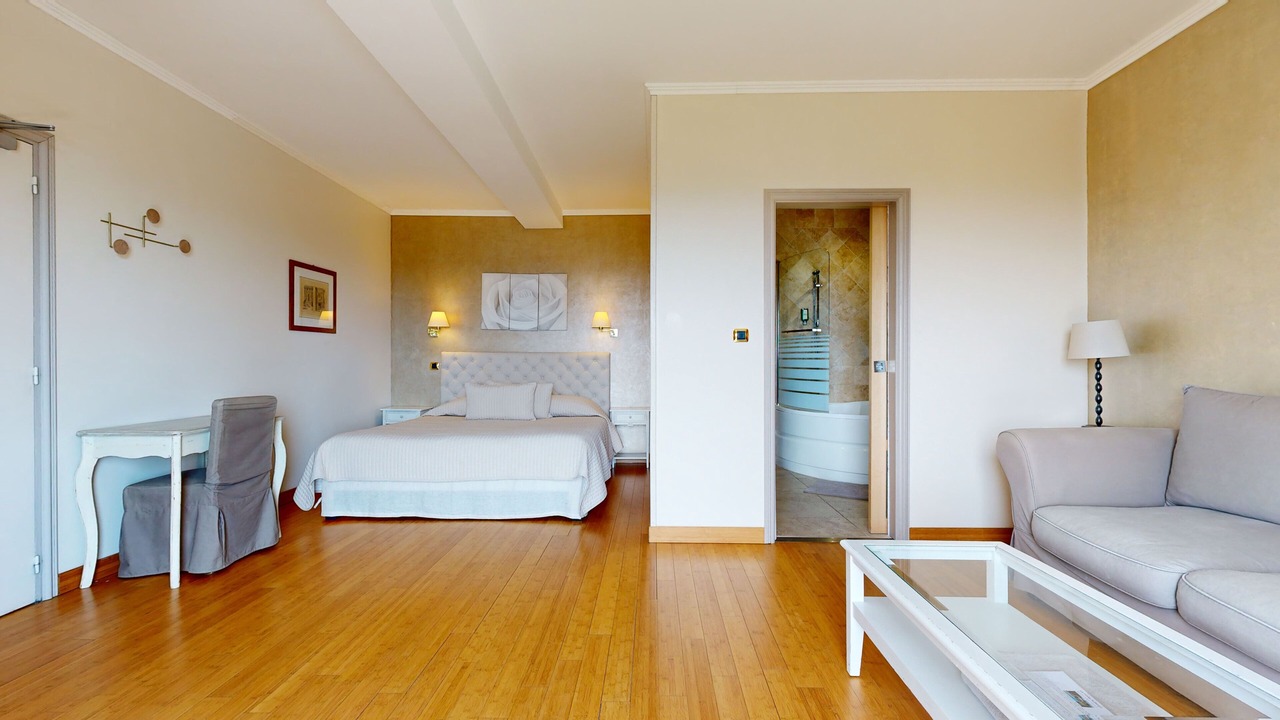 Photo of Bedroom in Tourtour