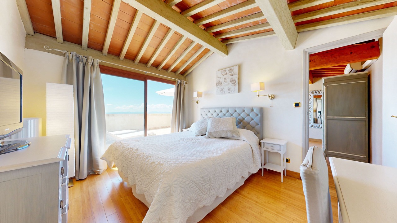 Photo of Bedroom in Tourtour