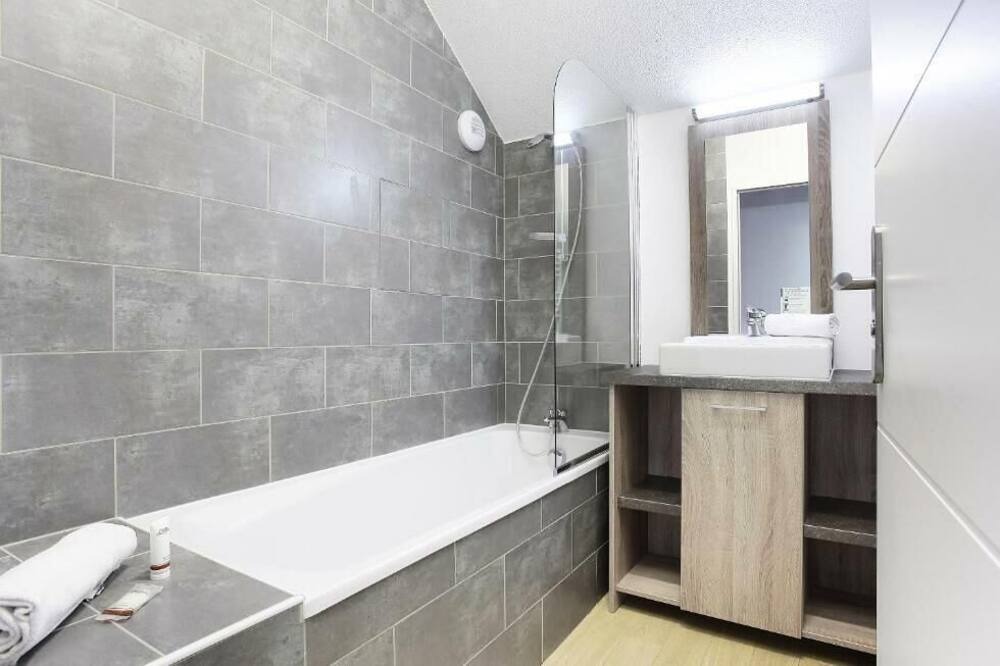 Photo of Bathroom in La Salle-les-Alpes