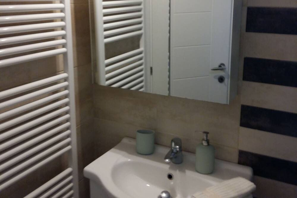 Photo of Bathroom in Charakas
