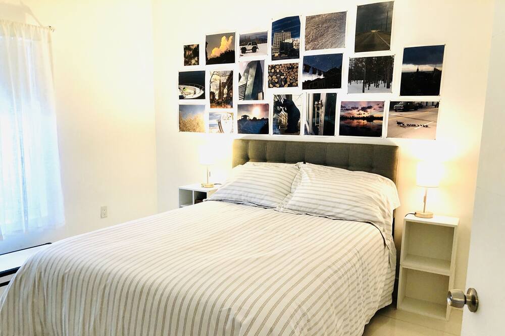 Photo of Bedroom in Miami Shores
