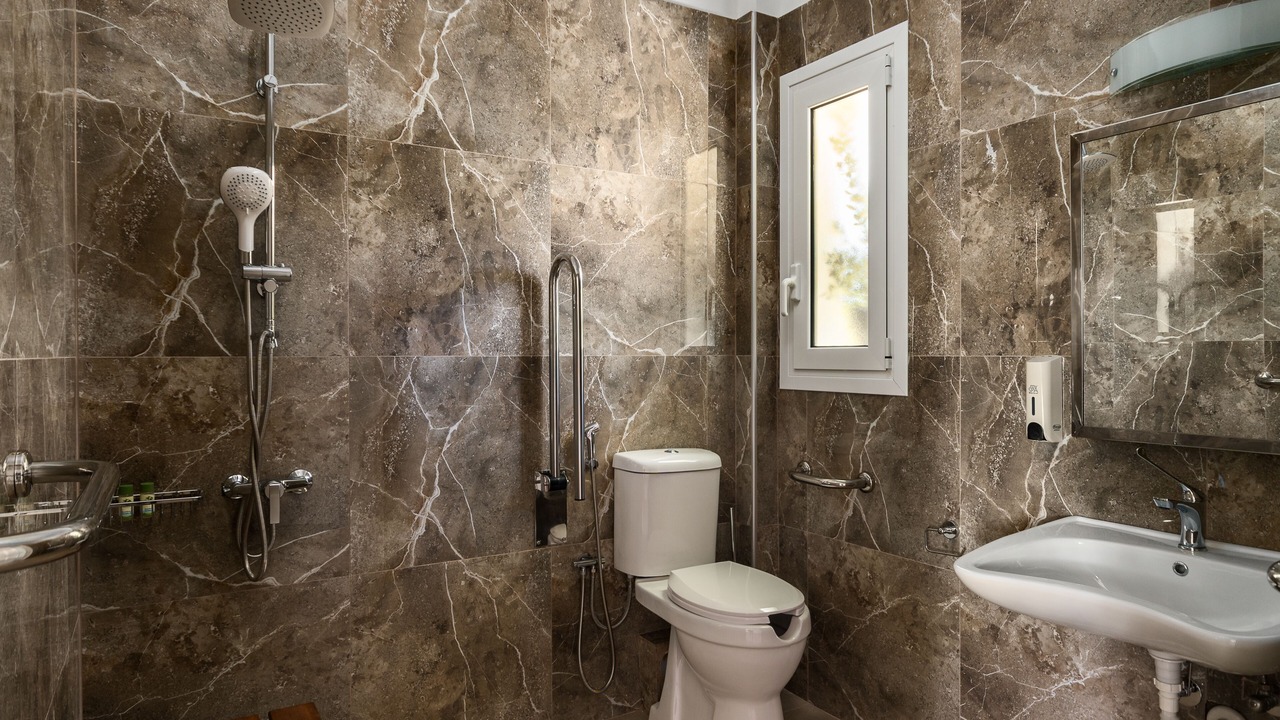 Photo of Bathroom in Kavos