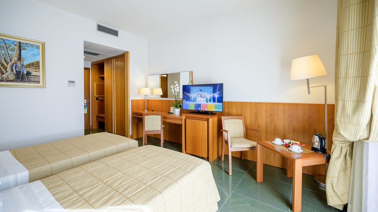 Photo of Bedroom in Lancusi