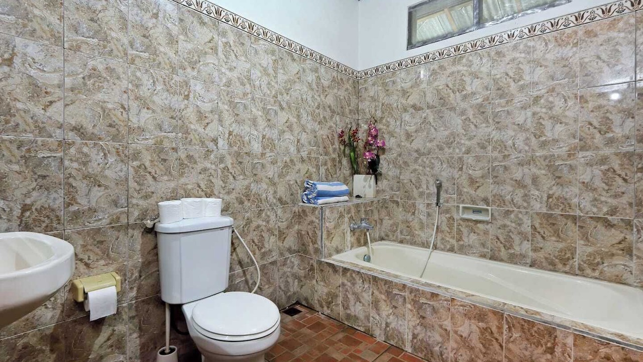 Photo of Bathroom in Petitenget