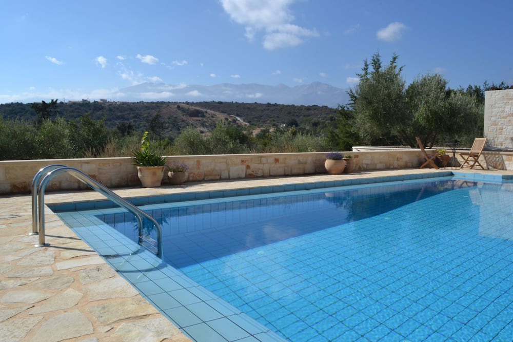 Photo of Outdoor in Douliana