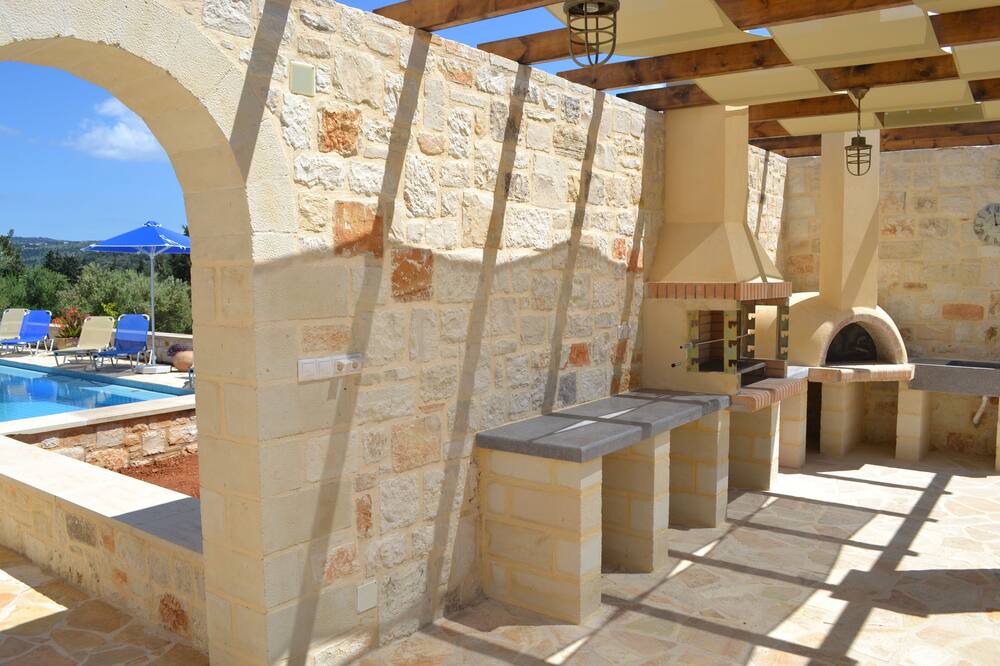 Photo of Outdoor in Douliana