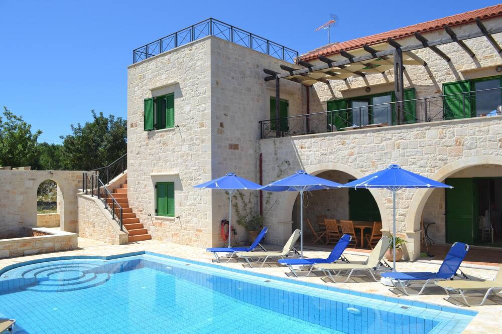 Photo of Outdoor in Douliana