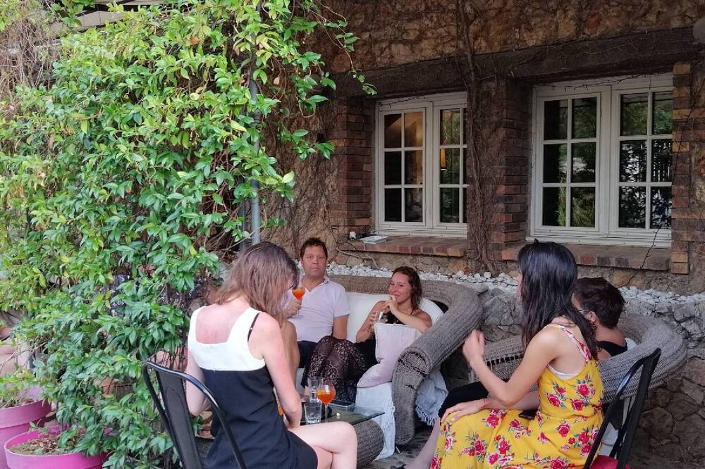 Photo of Patio Balcony in Taradeau