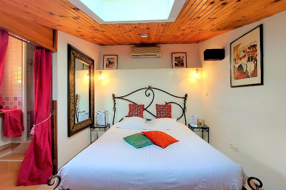Photo of Bedroom in Taradeau