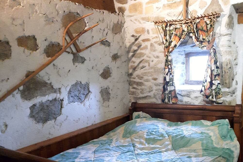 Photo of Bedroom in Cordon