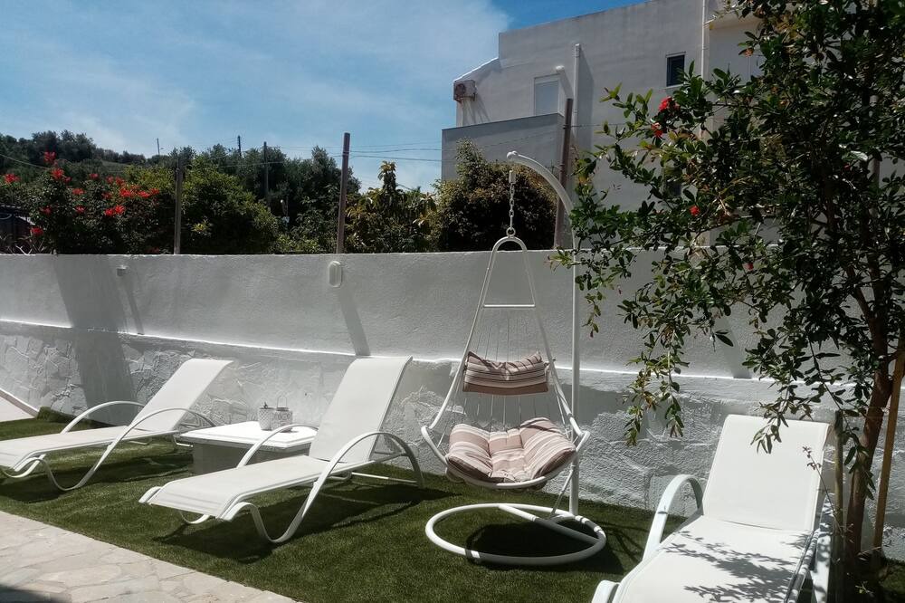 Photo of Patio Balcony in Pigianos Kampos