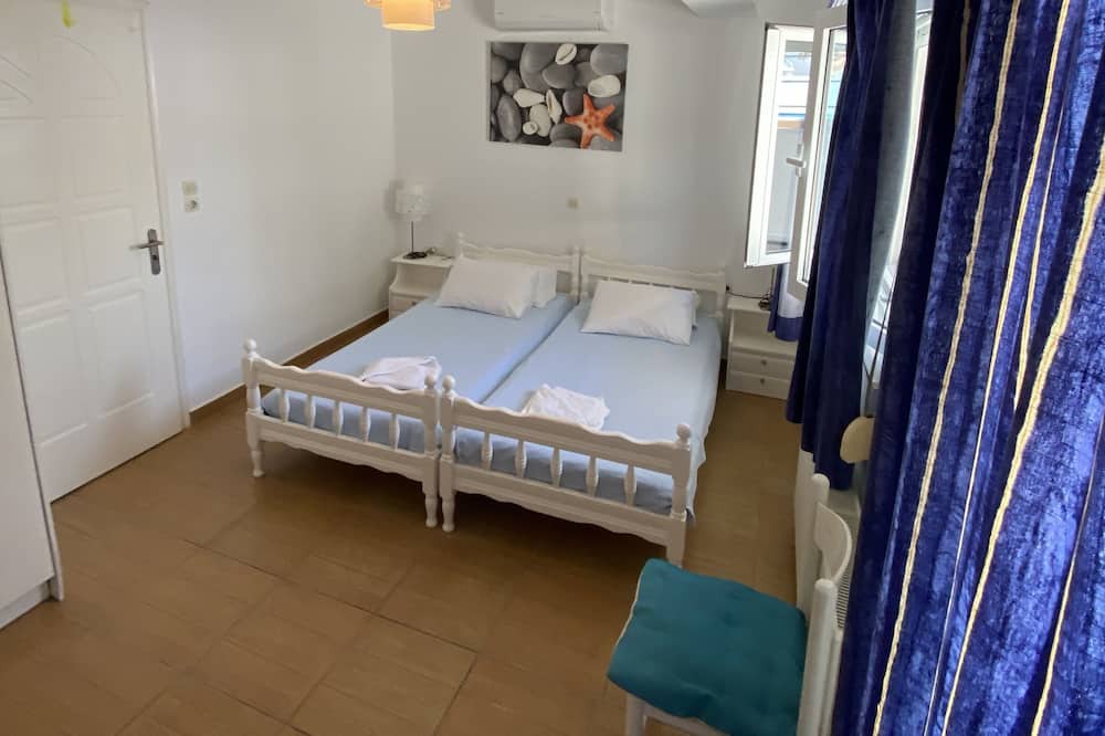 Photo of Bedroom in Pigianos Kampos