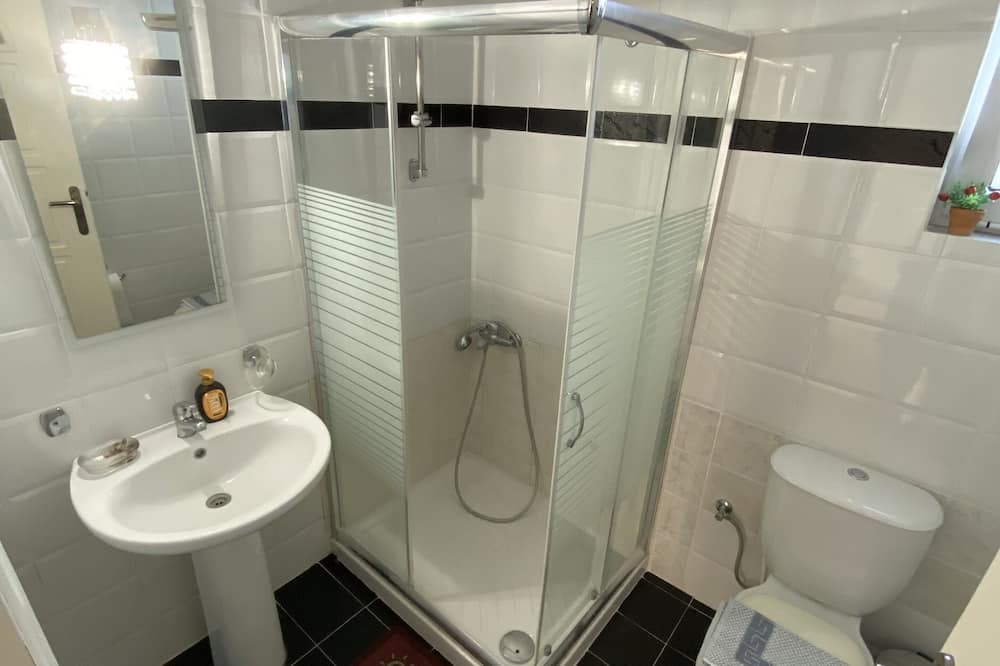 Photo of Bathroom in Pigianos Kampos