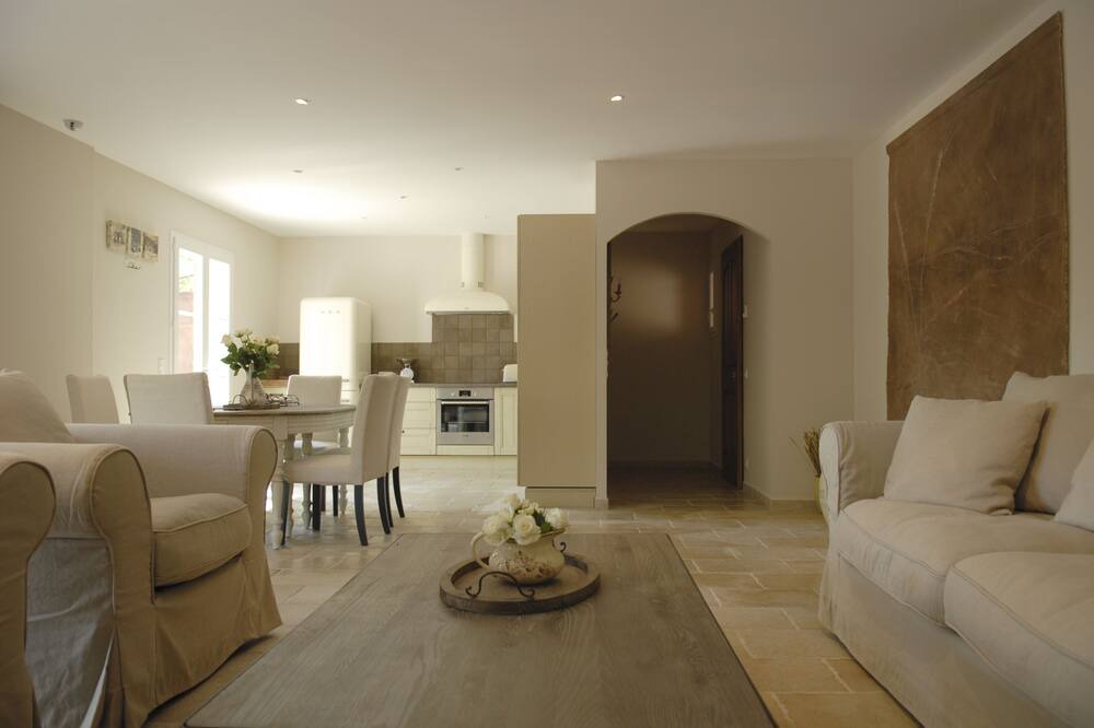 Photo of Livingroom in La Verdiere