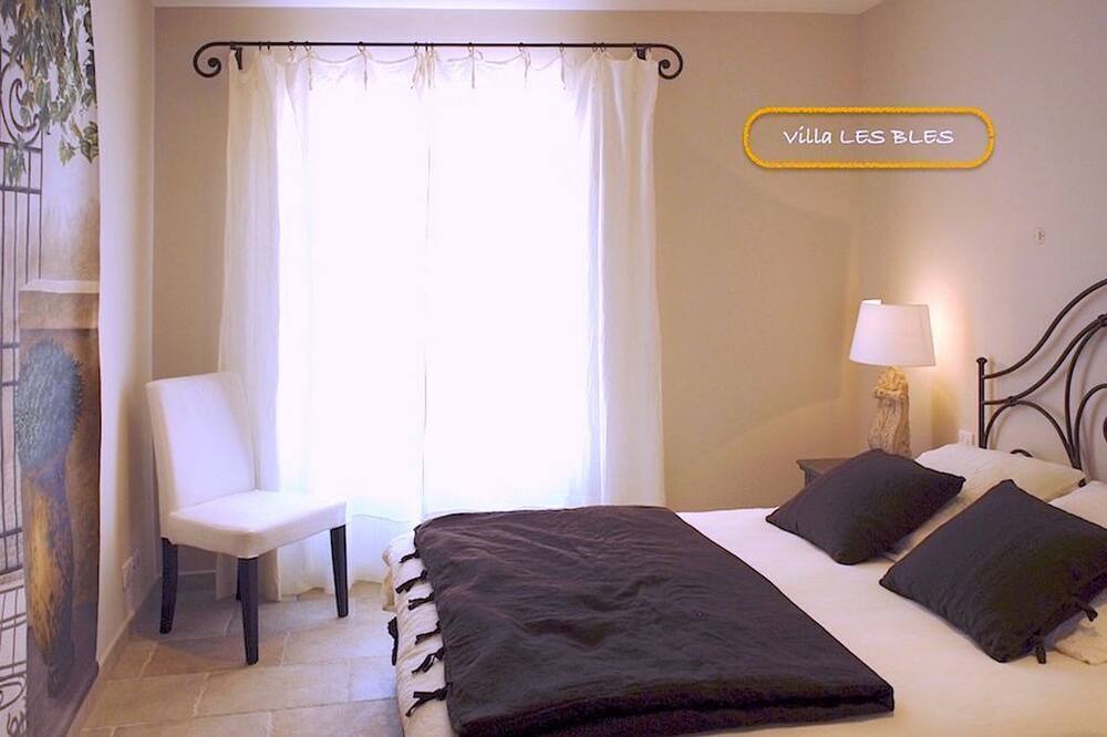Photo of Bedroom in La Verdiere