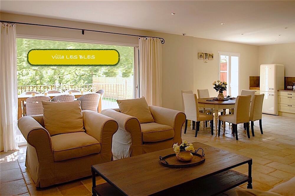 Photo of Livingroom in La Verdiere