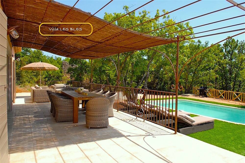 Photo of Patio Balcony in La Verdiere