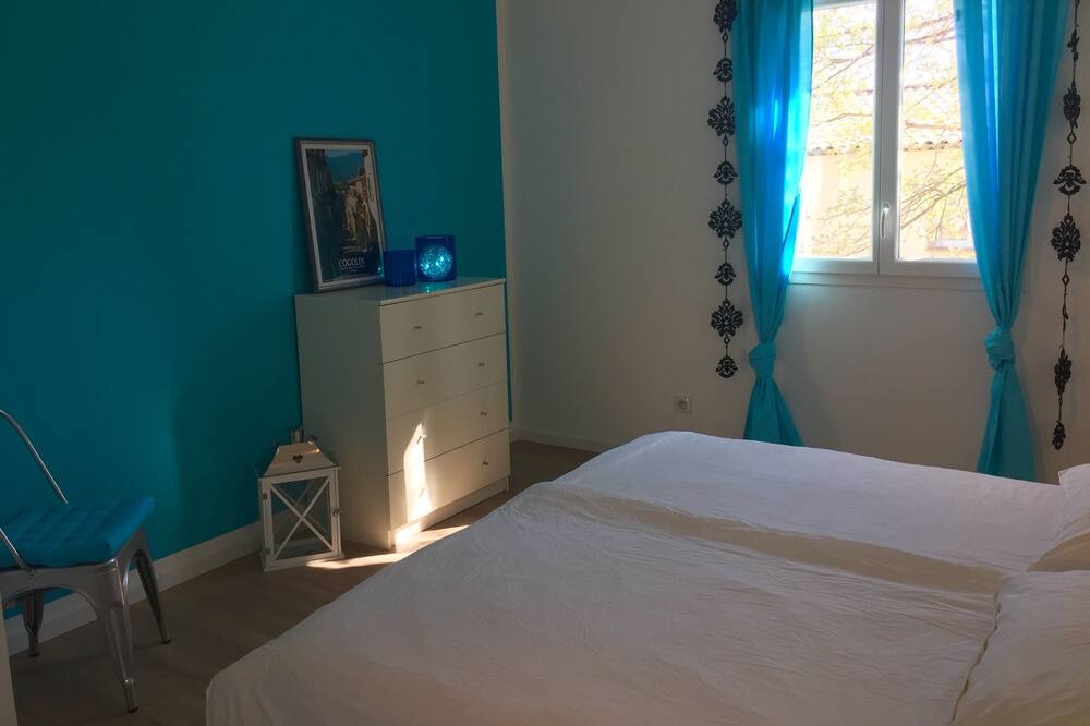 Photo of Bedroom in Cabasse