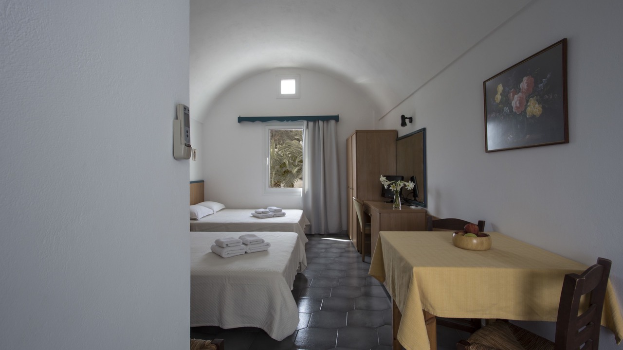 Photo of Bedroom in Perissa